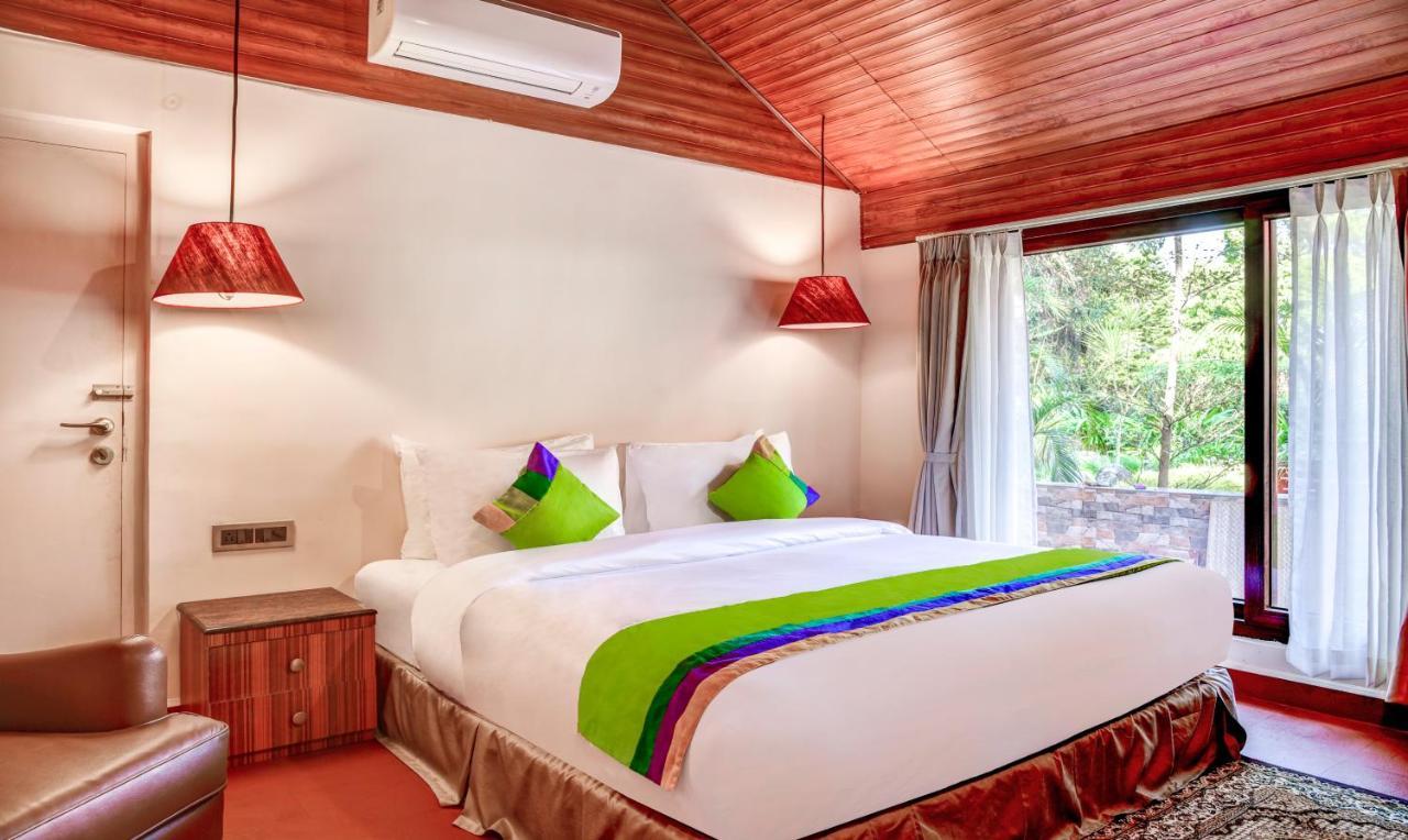 Treebo Premium Blue Mountain Country Club And Resort Siliguri Ngoại thất bức ảnh