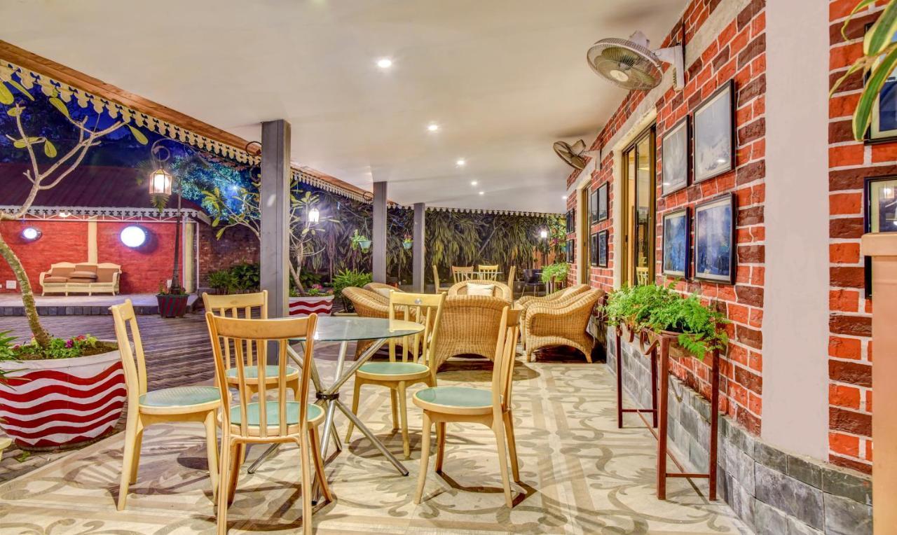 Treebo Premium Blue Mountain Country Club And Resort Siliguri Ngoại thất bức ảnh