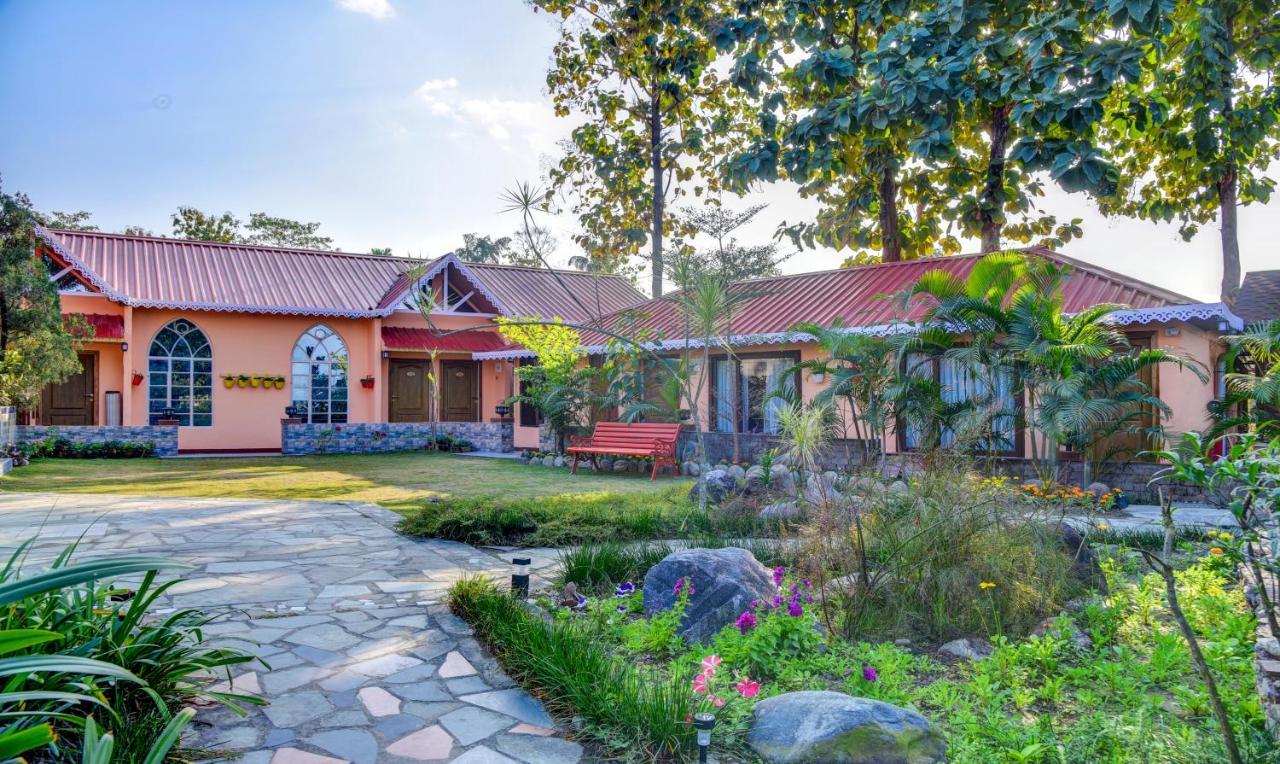 Treebo Premium Blue Mountain Country Club And Resort Siliguri Ngoại thất bức ảnh