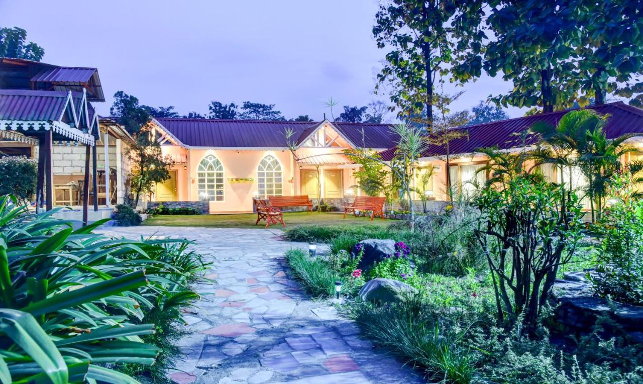 Treebo Premium Blue Mountain Country Club And Resort Siliguri Ngoại thất bức ảnh